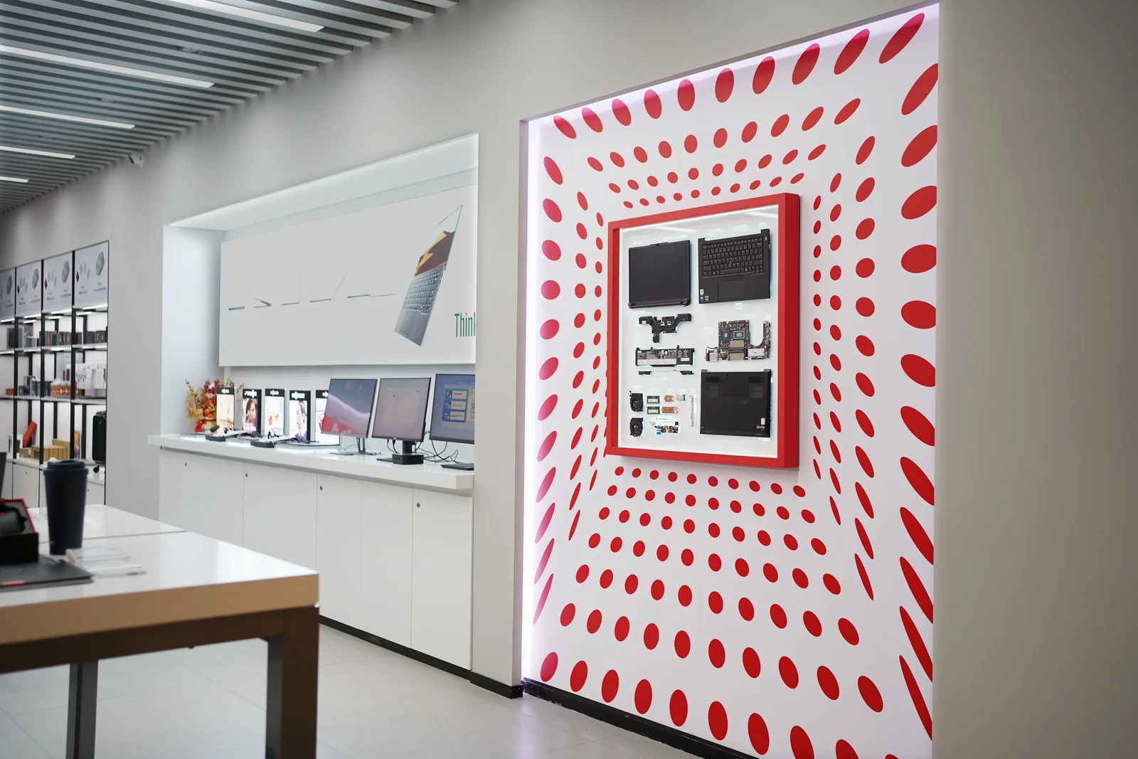 Thinkpad零售门店 gallery 12